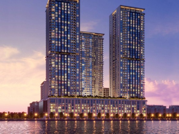 Crest Grande exterior view