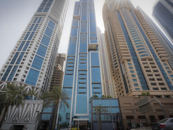 Marina Arcade Tower exterior view