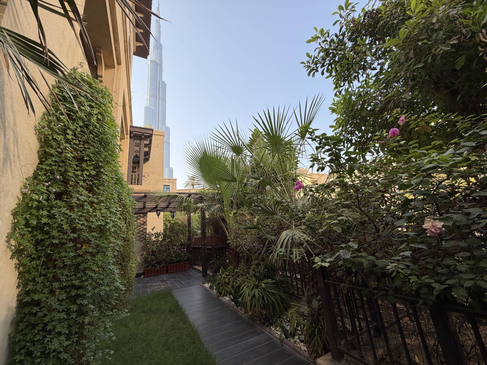 2 Bedroom Garden Apartment for Rent with Burj Khalifa View – Tajer Residences, Old Town Island