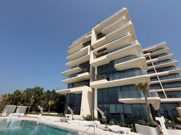LUCE at Palm Jumeirah 3 bedroom for sale — photo 1
